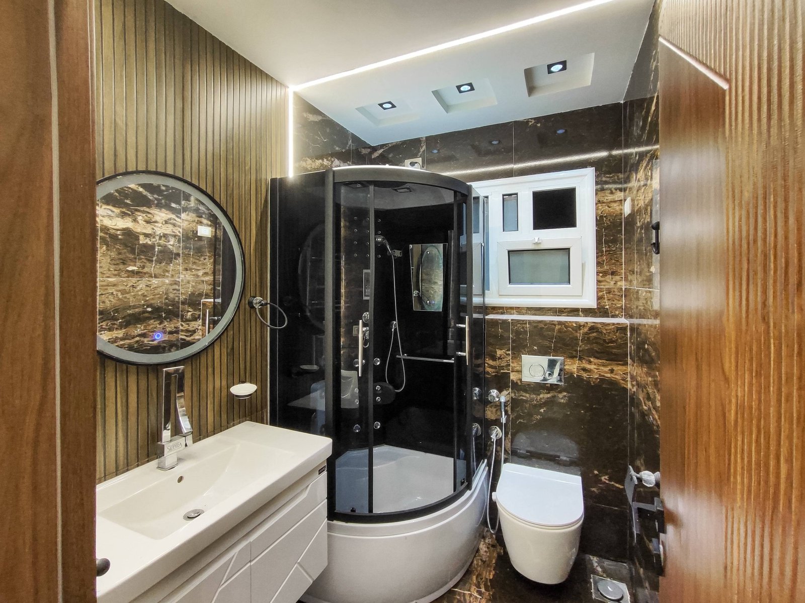 611170888_122112655233105227_6688851896400484483_n (1)